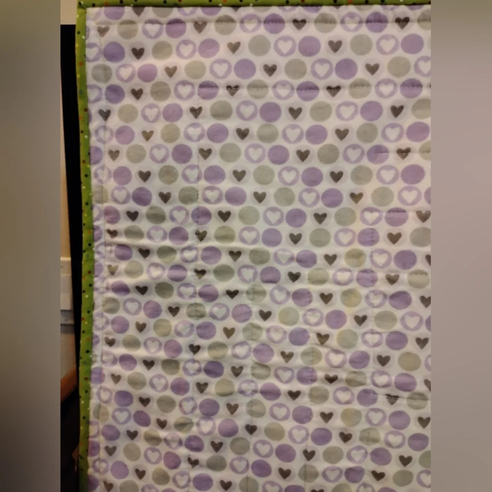 Floral Patchwork Quilt Cream & White with Green Border Baby Blanket 39' X 36'